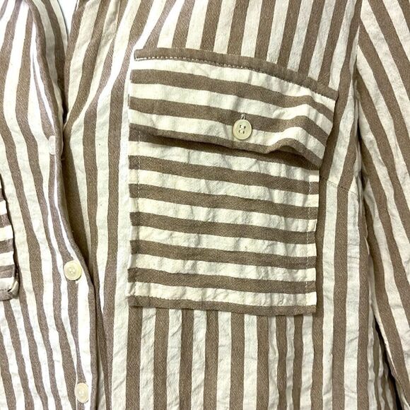 Flawless Women’s Button Down Tan and Cream Striped Ling Sleeve Shirt- Medium - Picture 3 of 6